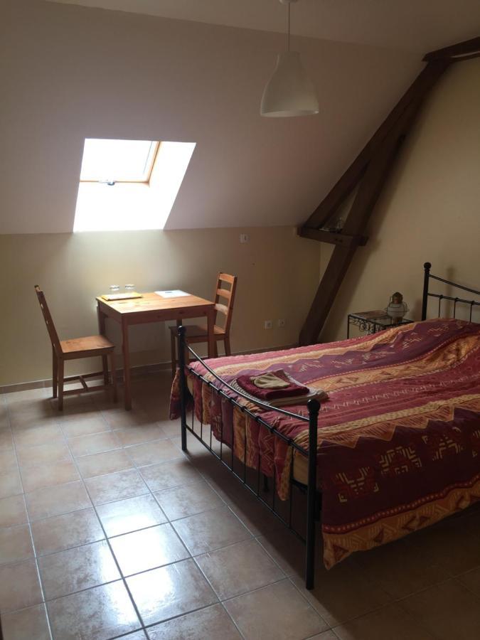 Bed and Breakfast Haras de La Croix d'Argent à Saint-Sauveur-de-Carrouges Extérieur photo
